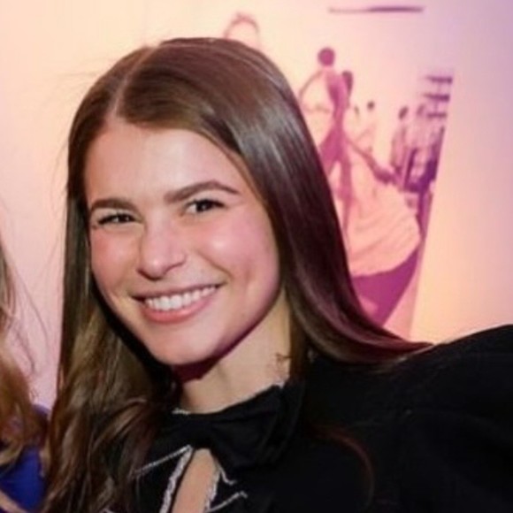 Meet your Posher, Ginger - Picture 1 of 1